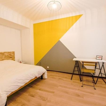 Charmant Logement Plein Pied Au Coeur Du Village 卡斯特尔库里埃尔 外观 照片