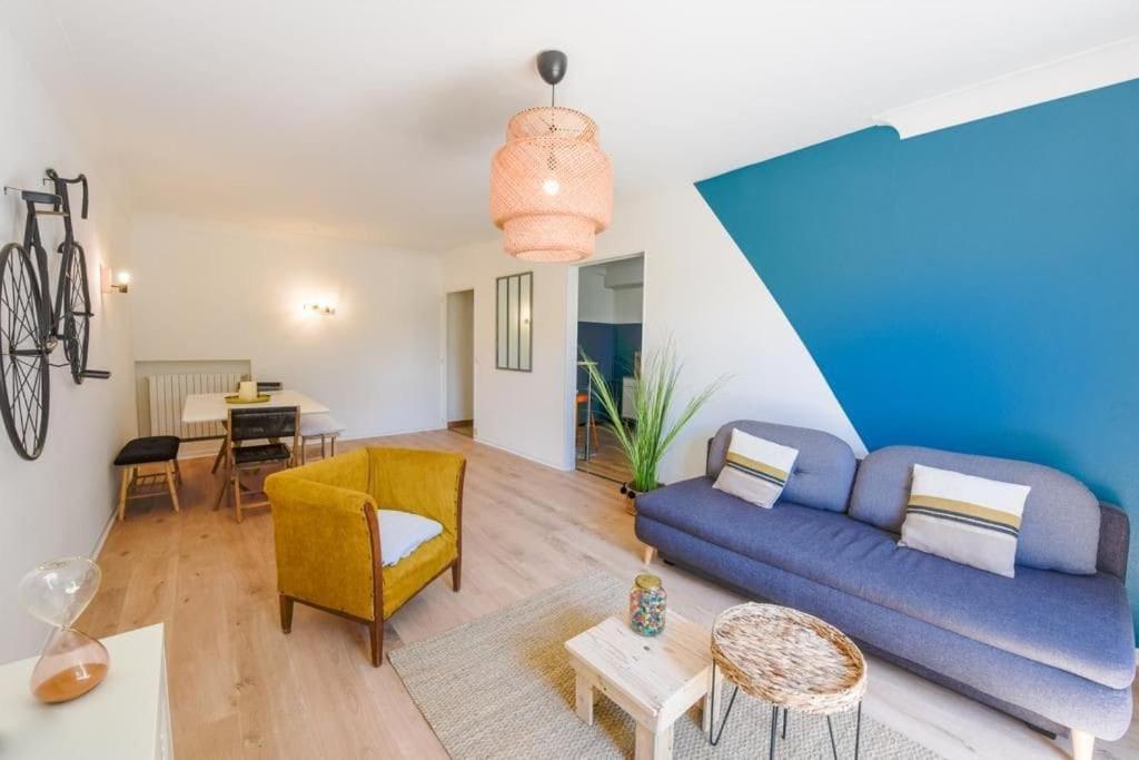 Charmant Logement Plein Pied Au Coeur Du Village 卡斯特尔库里埃尔 外观 照片